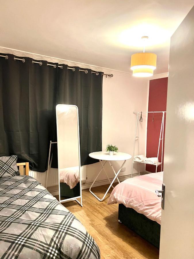 Large Room With Two Bed In Central London Exterior foto