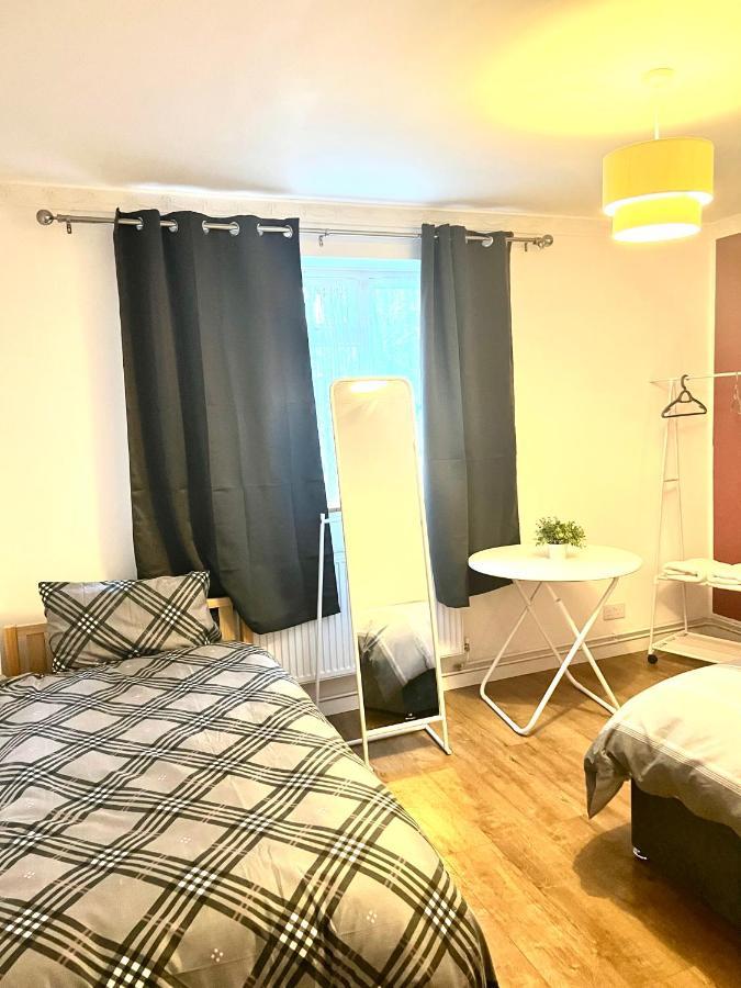 Large Room With Two Bed In Central London Exterior foto