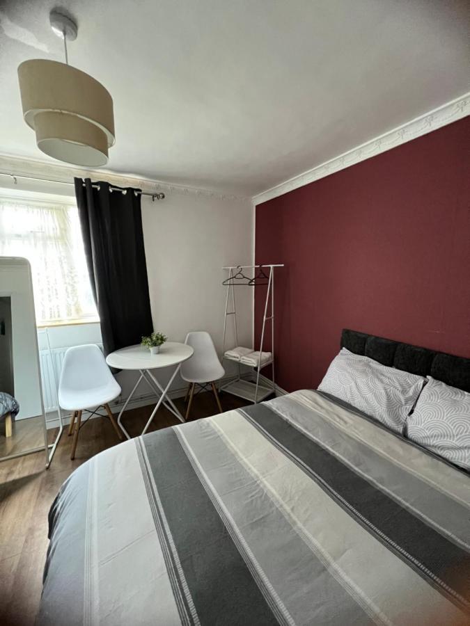 Large Room With Two Bed In Central London Exterior foto